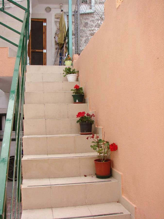 Cosy Accommodation In The Center Of Split Exterior foto